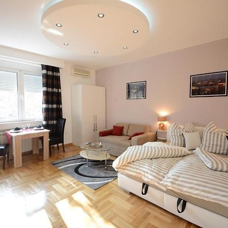 Appartement Politika à Belgrade Extérieur photo